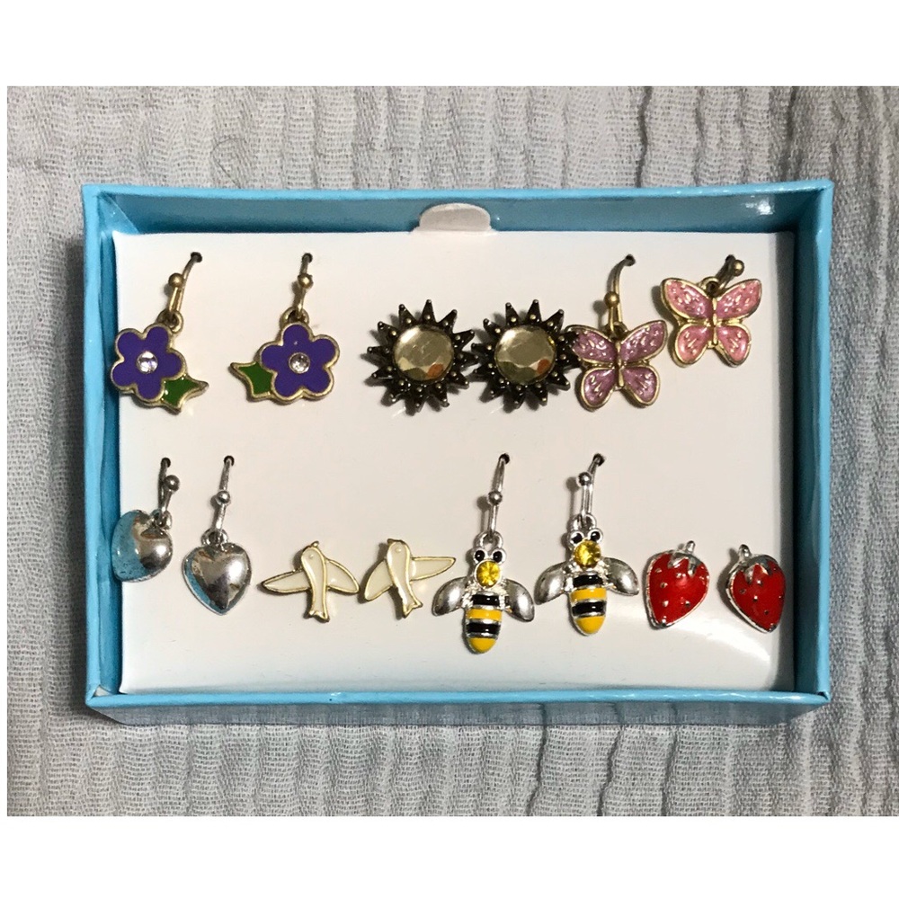 Spring Themed Bee Sunflower Stud Dangle Earrings